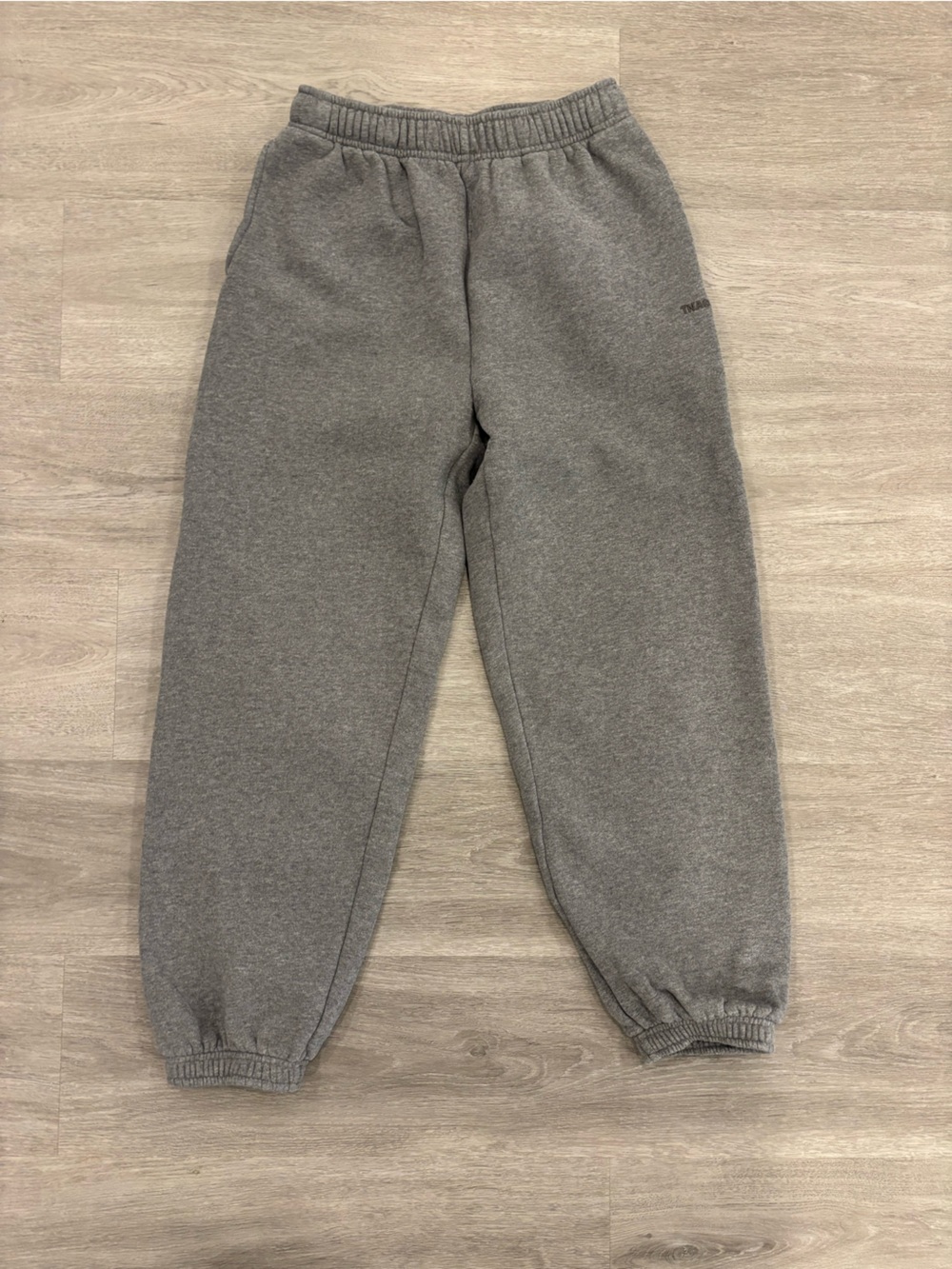 NEVER WORN Aritzia TNA Dark Grey Sweatpants